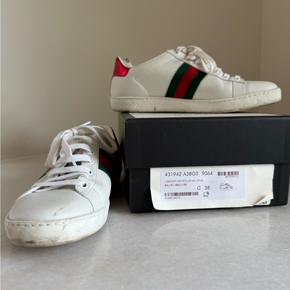Gucci Black and White Shoe Box - Picture 1 of 10